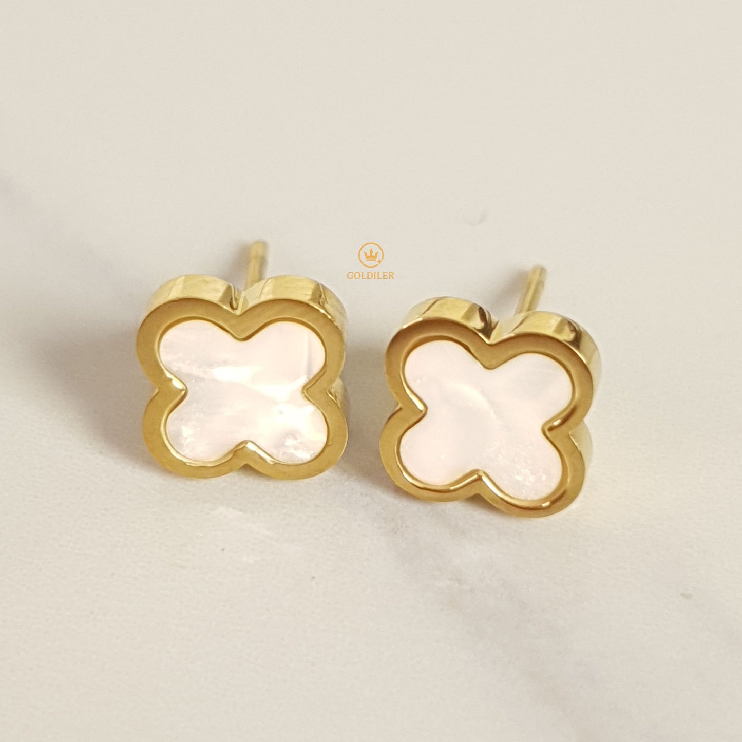 Aretes Trébol Blanco