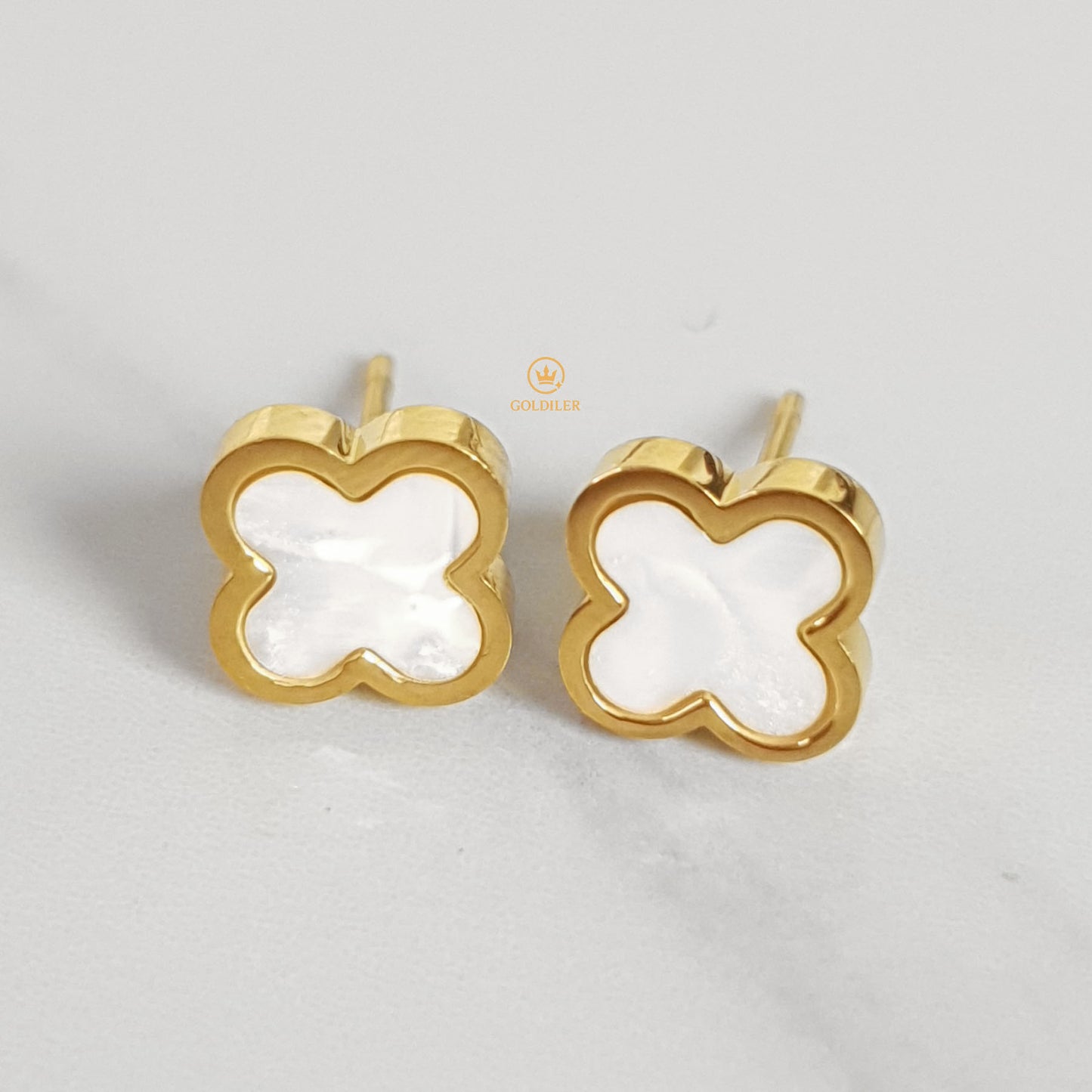 Aretes Trébol Blanco