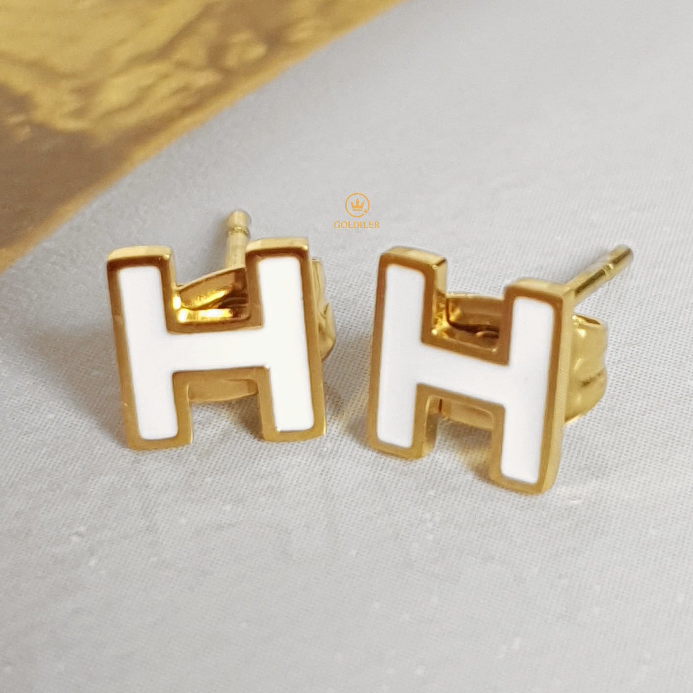 Aretes H